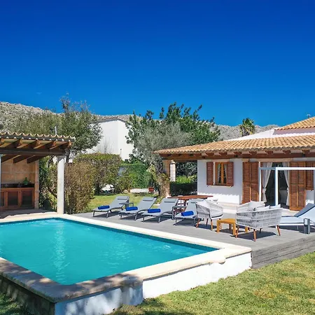 Alegre Villa Pollenca